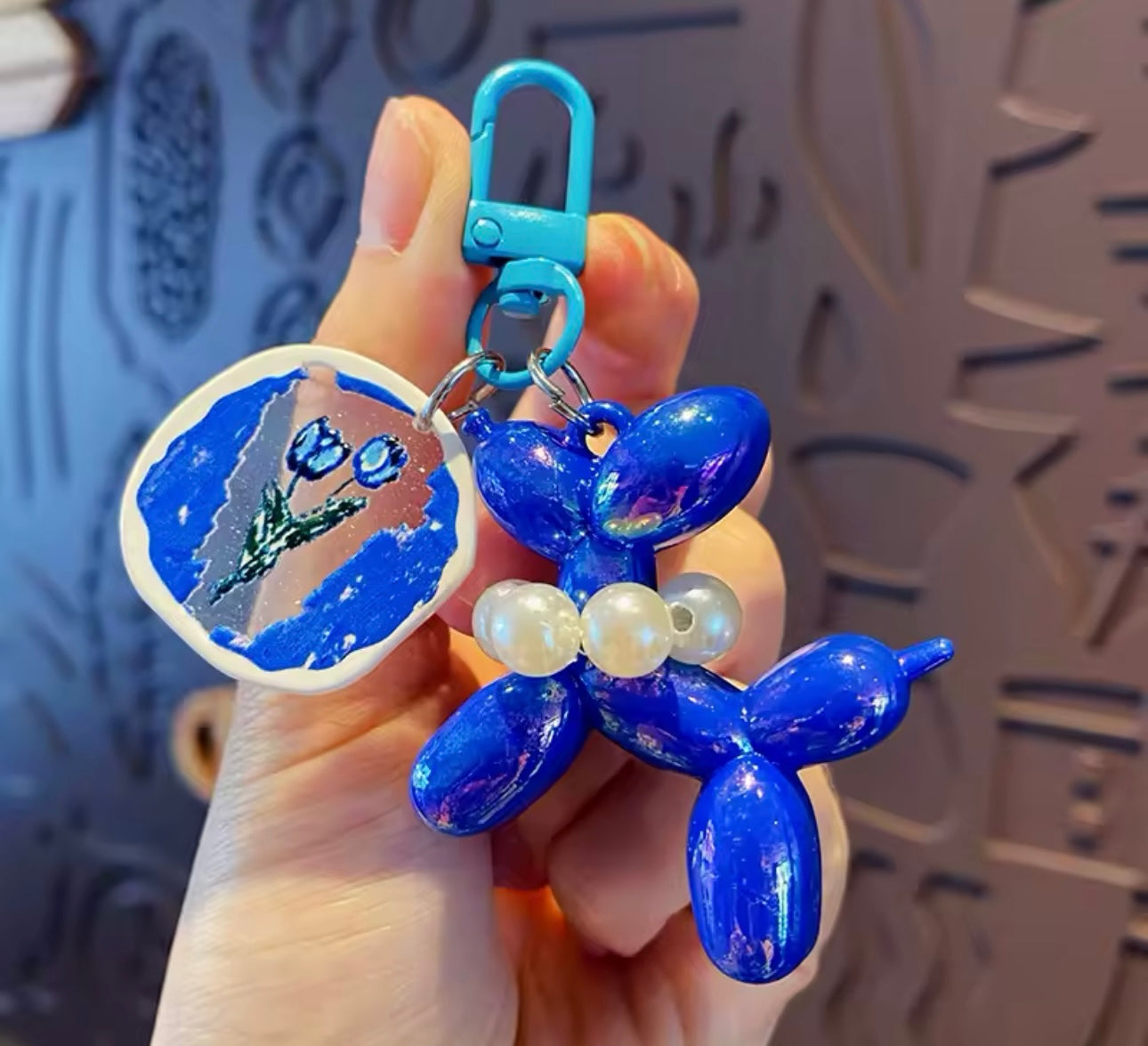 Balloon Dog Keychain